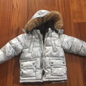 Gap puffer jacket